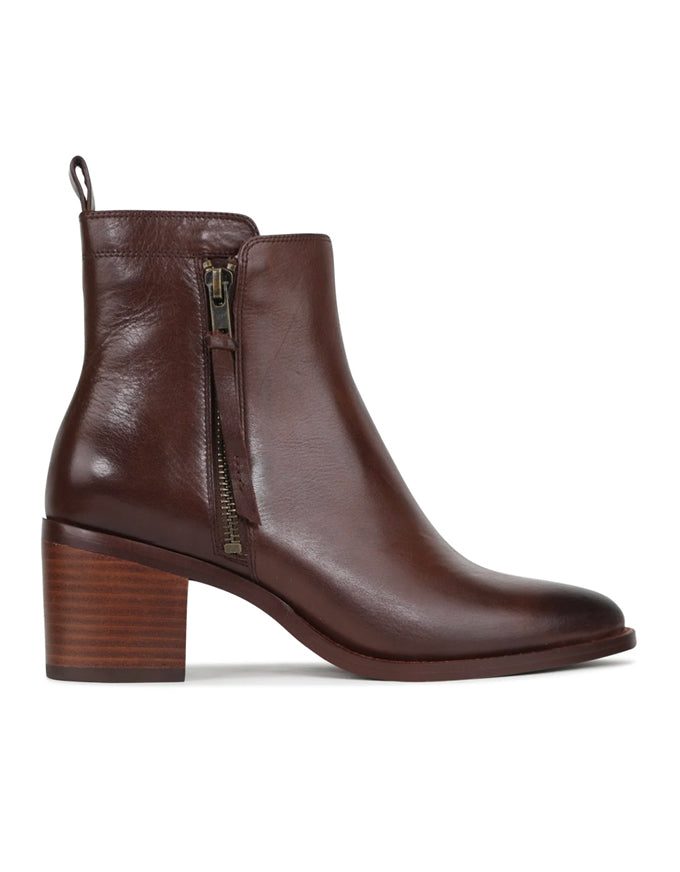 Chestnut 2025 leather booties