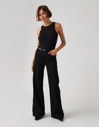 Shaping Wide Leg Soft Black. Black wide leg jean
