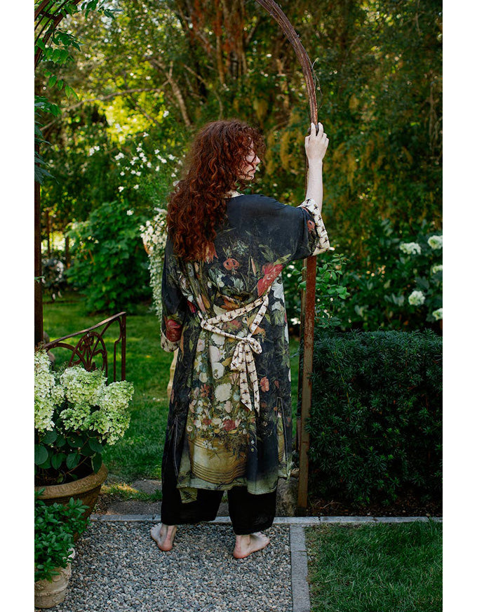 I Dream in Flowers Bamboo Long Kimono with Bees