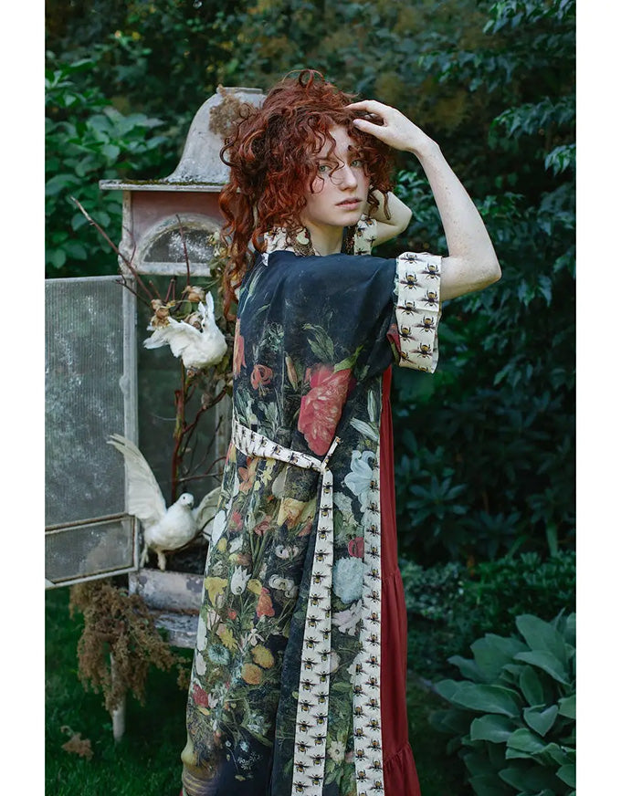 I Dream in Flowers Bamboo Long Kimono with Bees