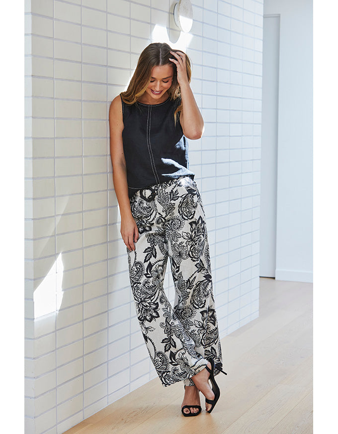 Tack Stitch Linen Top Black