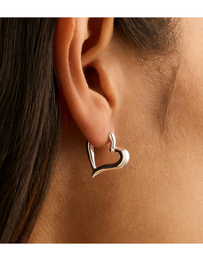 Aphrodite Heart Earrings Silver