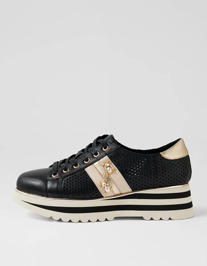Eaglesy Black Milk Sneaker