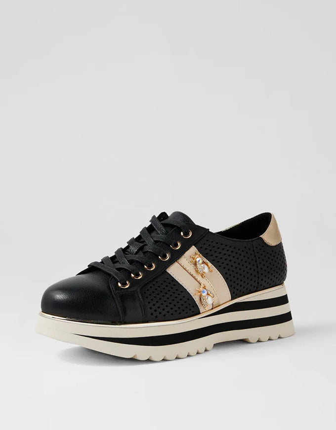 Eaglesy Black Milk Sneaker