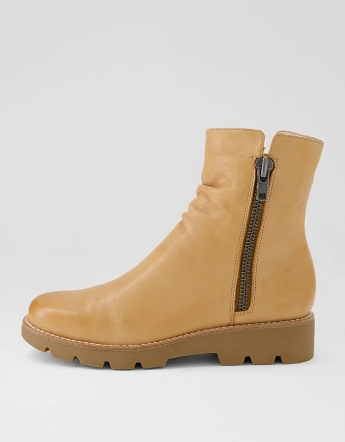 Dixeya Dark Tan/Light Choc Ankle Boots