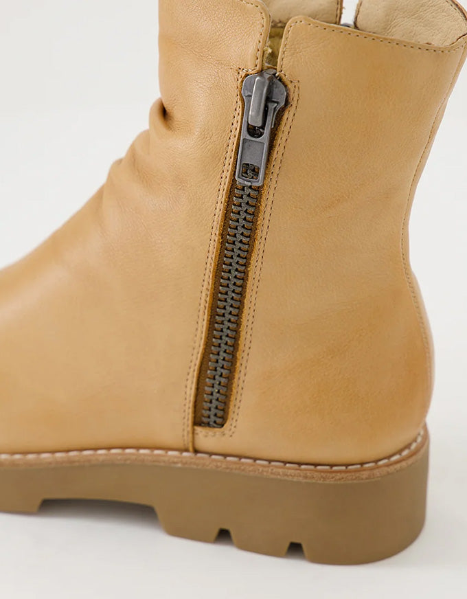 Dixeya Dark Tan/Light Choc Ankle Boots