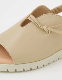 Mikkos Leather Sandals Camel/Almond