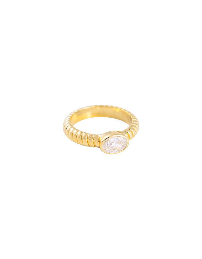 Oval Croissant Ring Gold