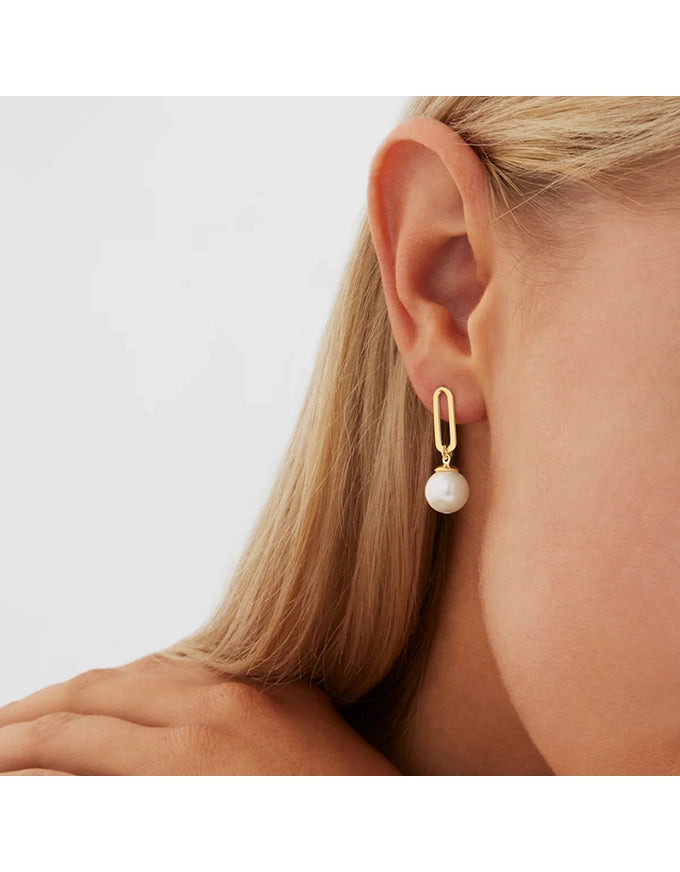 The Enchantress Pearl Drop Stud Earrings Gold