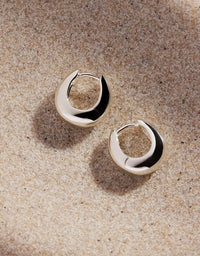 Arco Huggie Earrings Silver