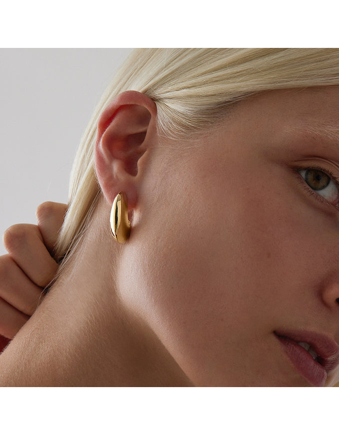 Umbra Yellow Gold Earrings