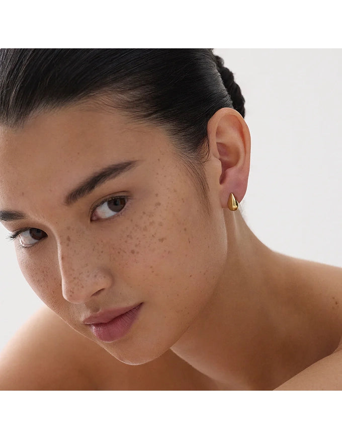 Liora Stud Earrings Yellow Gold
