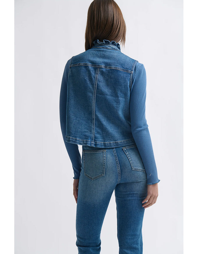 Erica Vest Dakota Wash