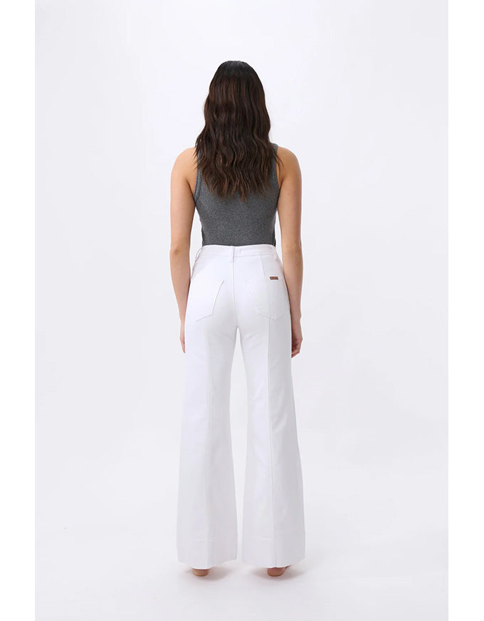 Farrah Jeans Snow White
