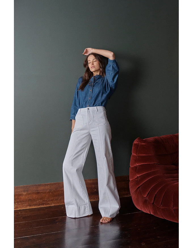 Farrah Jeans Snow White