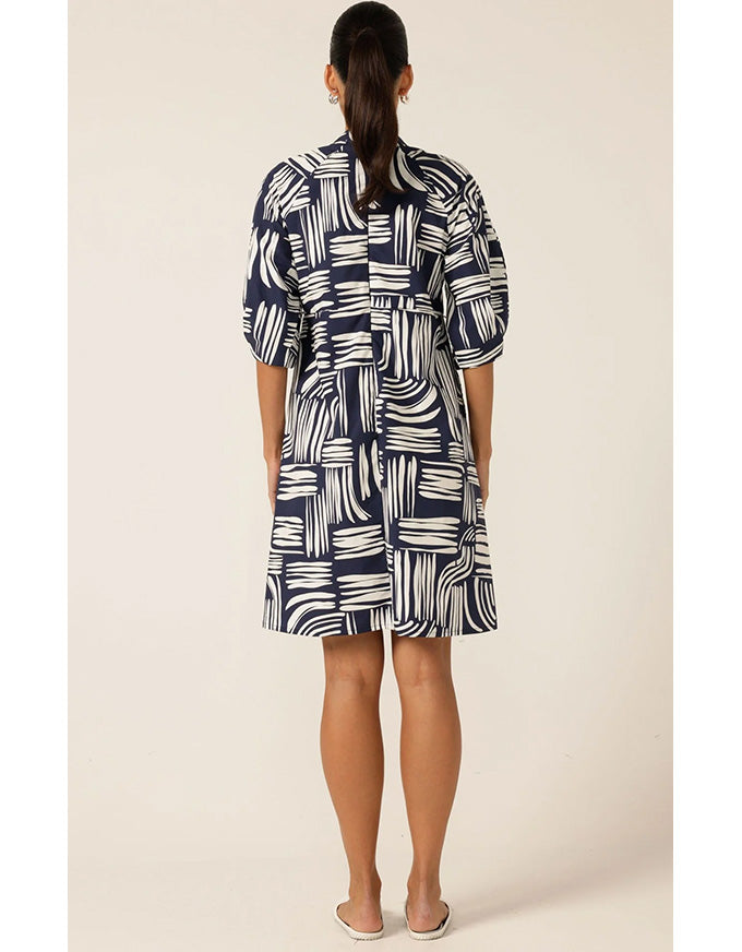 Adele Shift Dress White/Navy Abstract