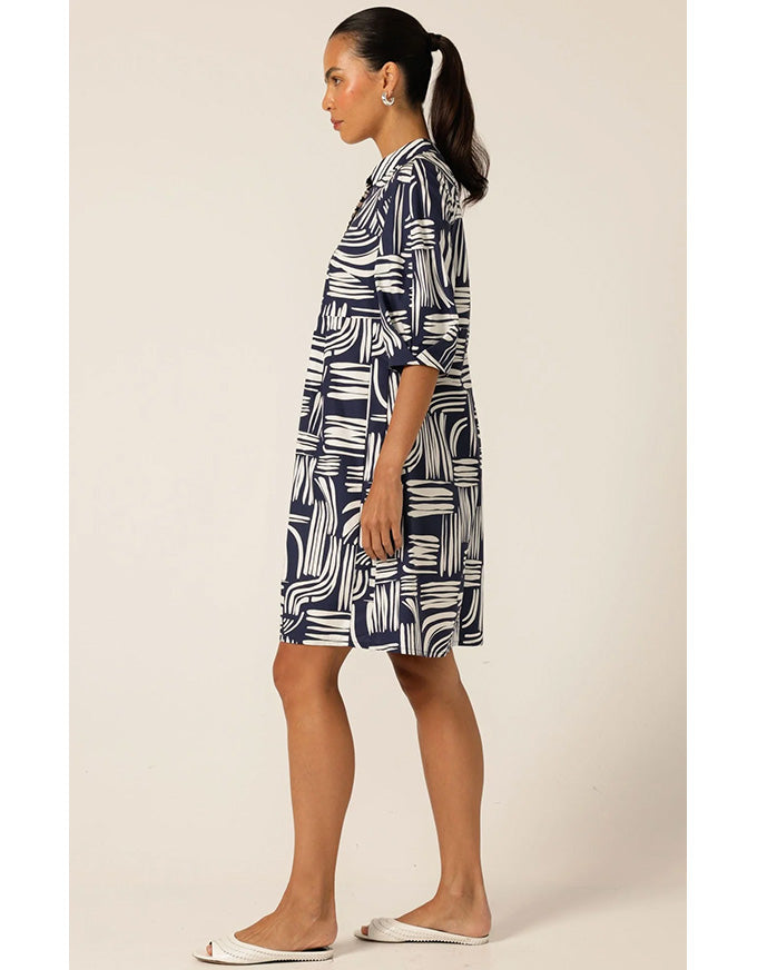 Adele Shift Dress White/Navy Abstract