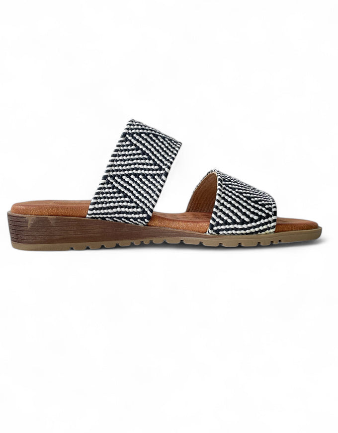 MISTER Sandals Geometric Raffia