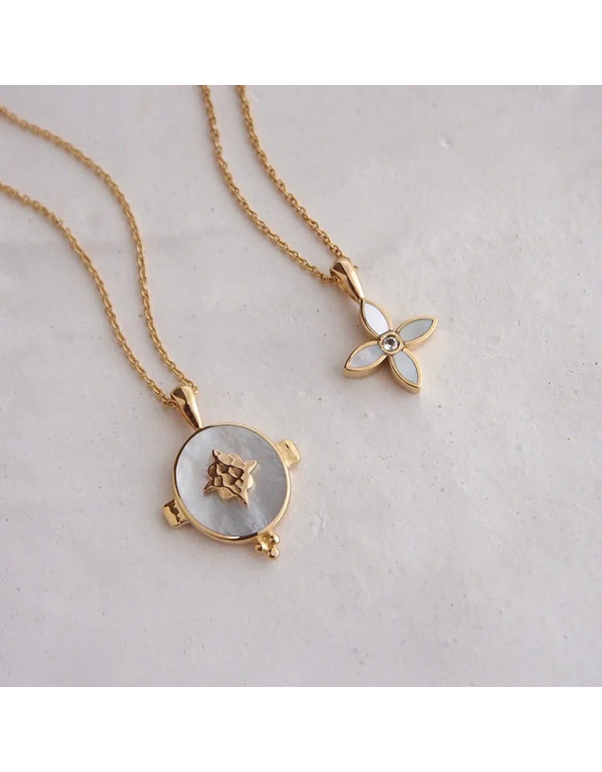 Oval Necklace w MOP 18KT YGP