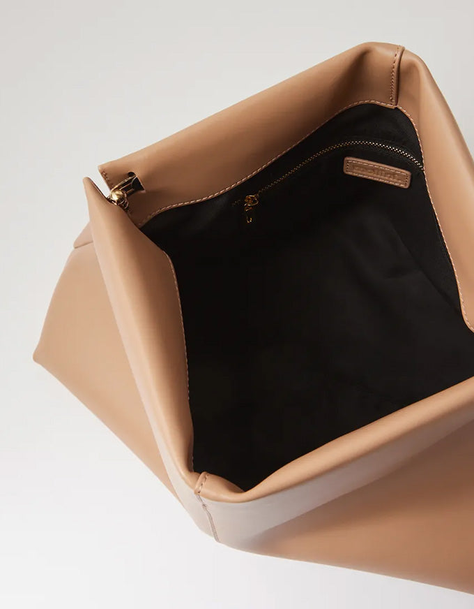 Aevie Handbag Nude Leather