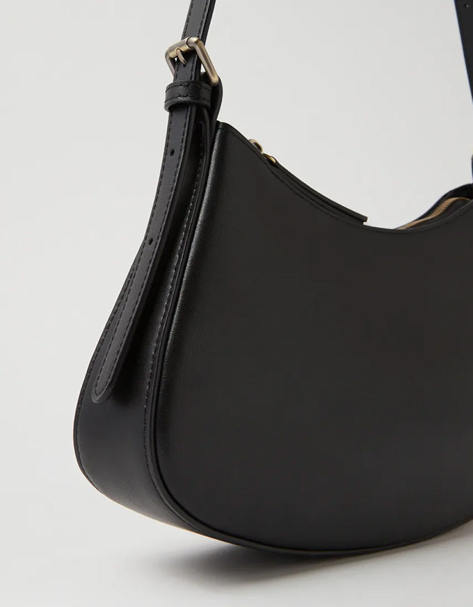 Rayvn Handbag Black Leather