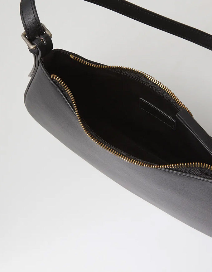 Rayvn Handbag Black Leather