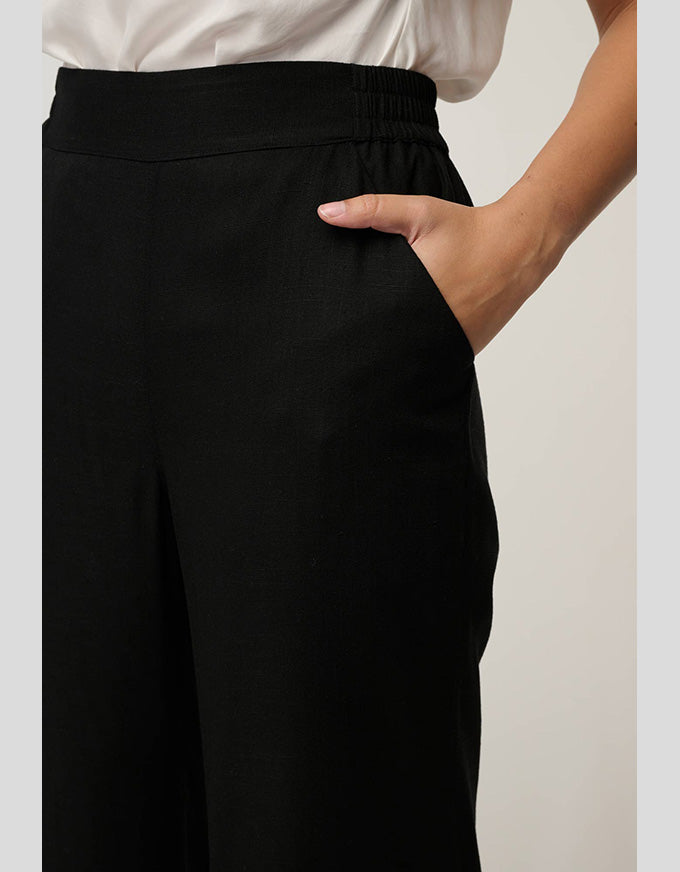 Willow Embroidery Detail Pant Black