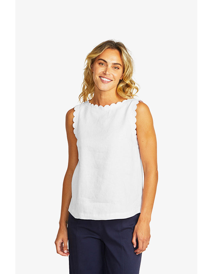 Lucy Linen Scallop Top - White
