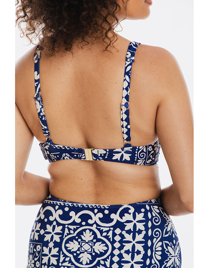 Casablanca Bikini Twist Underwire Set