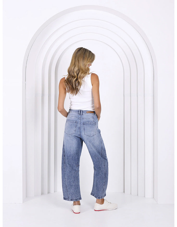 Theo Barrel Jeans - Light Wash Denim