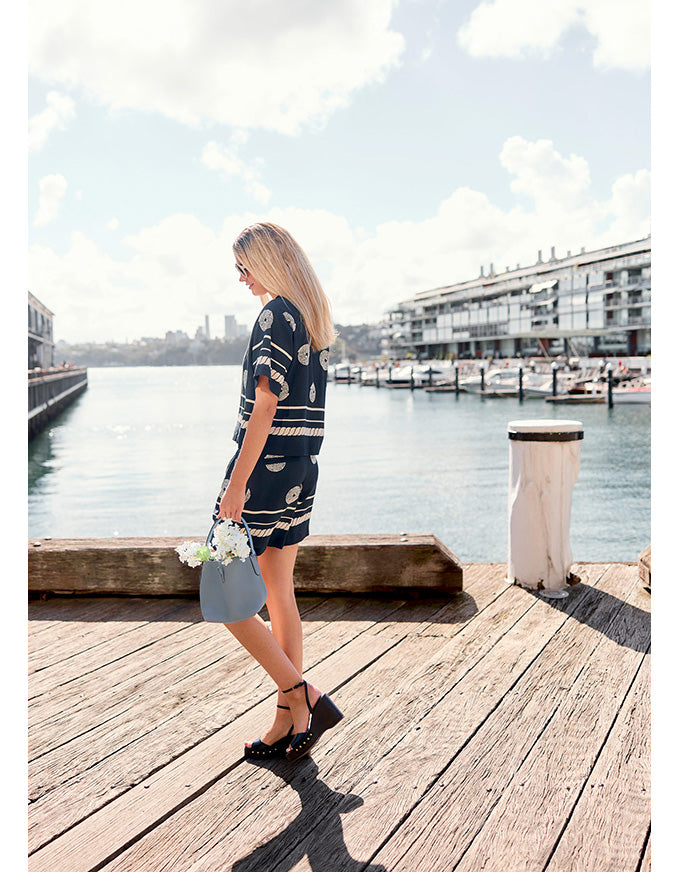 Tangle Shorts Black/Pebble