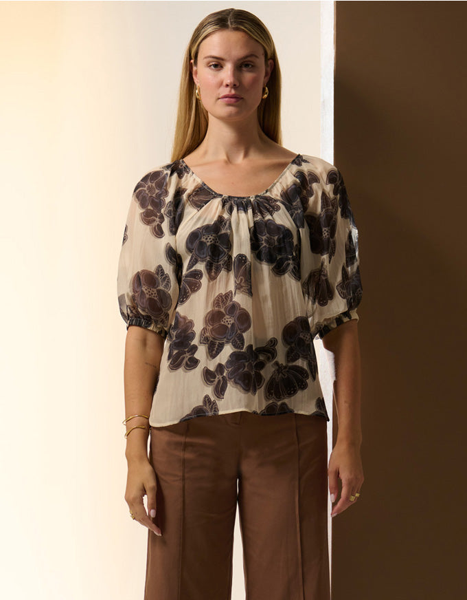 Amara Scoop Top Silk Amara Print
