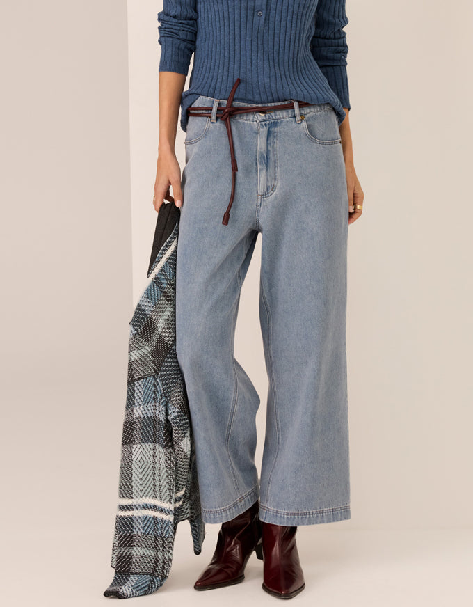 Andie Cropped Jean - Blue Wash