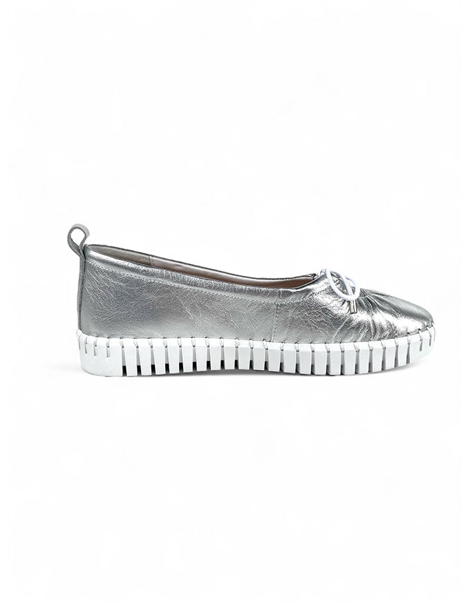 Halimas Flats Silver White Leather