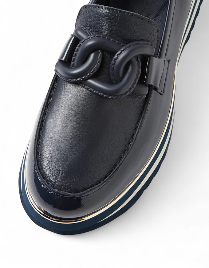 Eaila Patent Leather Loafer Navy