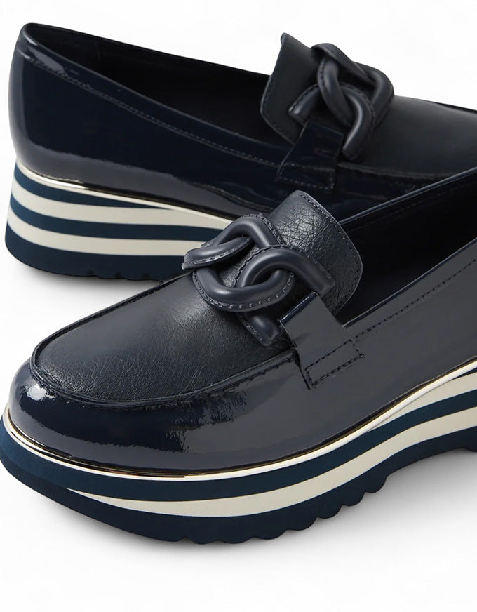 Eaila Patent Leather Loafer Navy