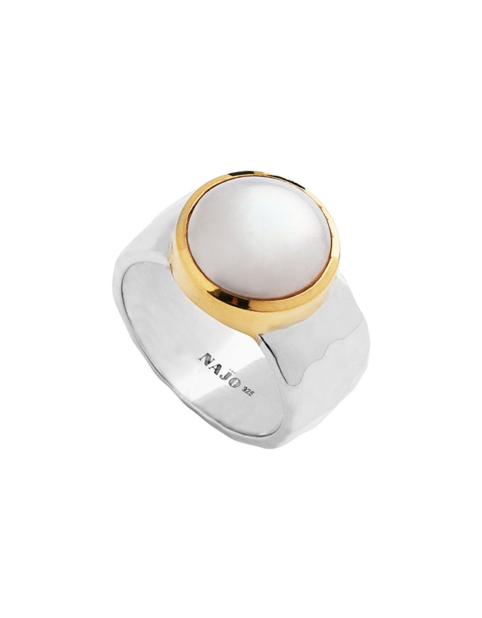 Chroma Two-Tone Button Pearl Ring