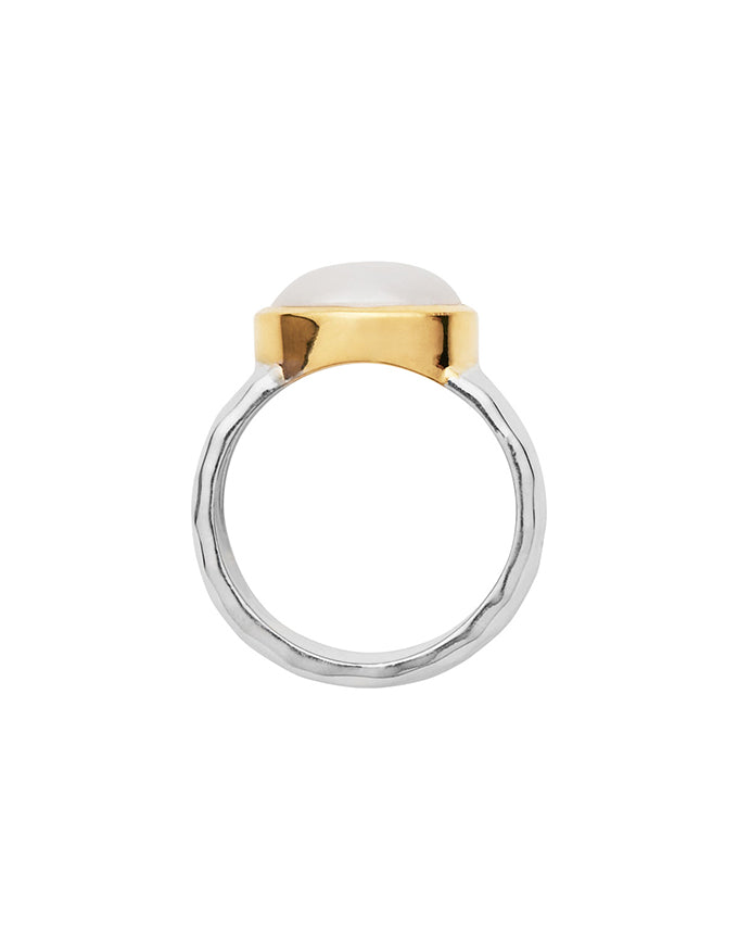 Chroma Two-Tone Button Pearl Ring