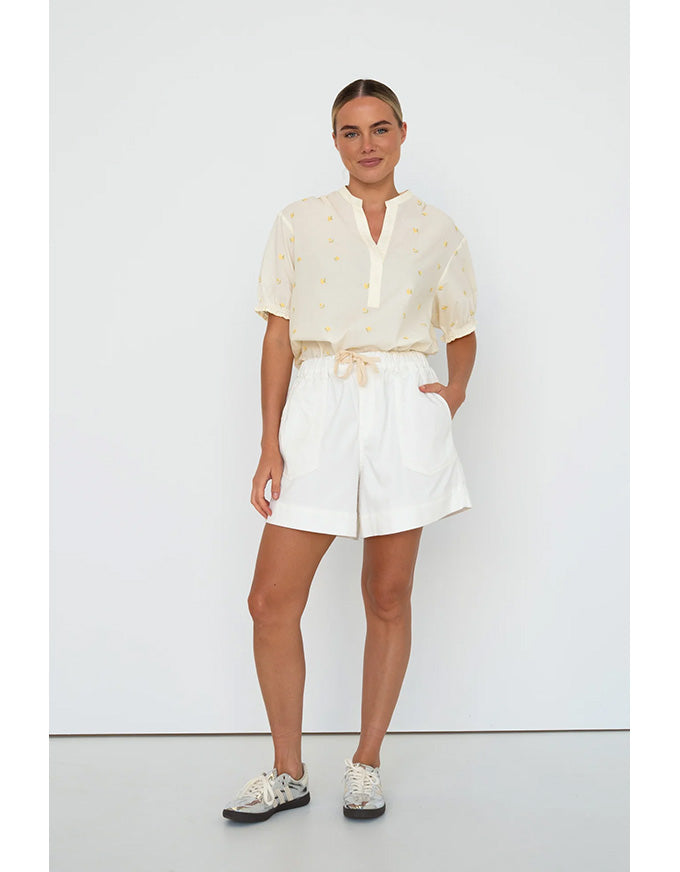 Sofia Short Snow White