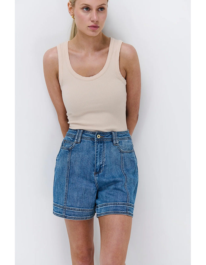 Sydney Short - Dakota Wash