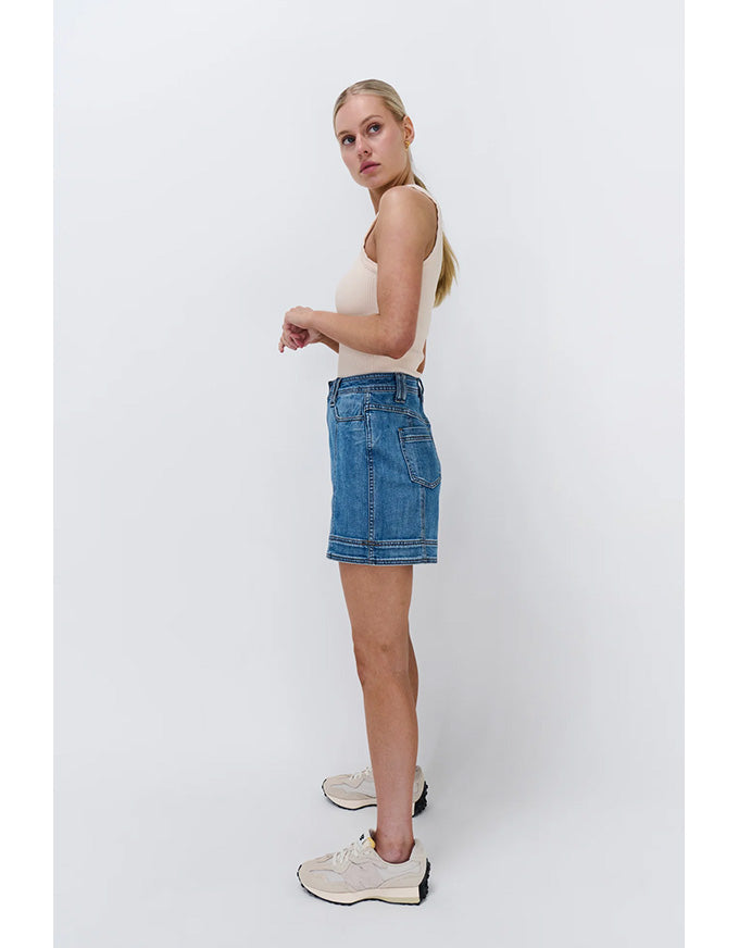 Sydney Short - Dakota Wash