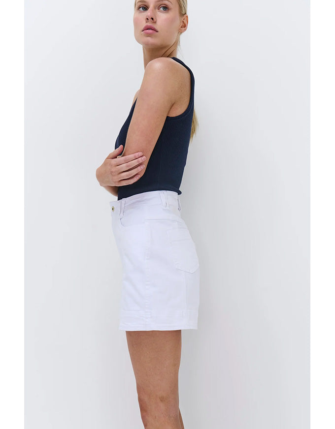 Sydney Short - Snow White