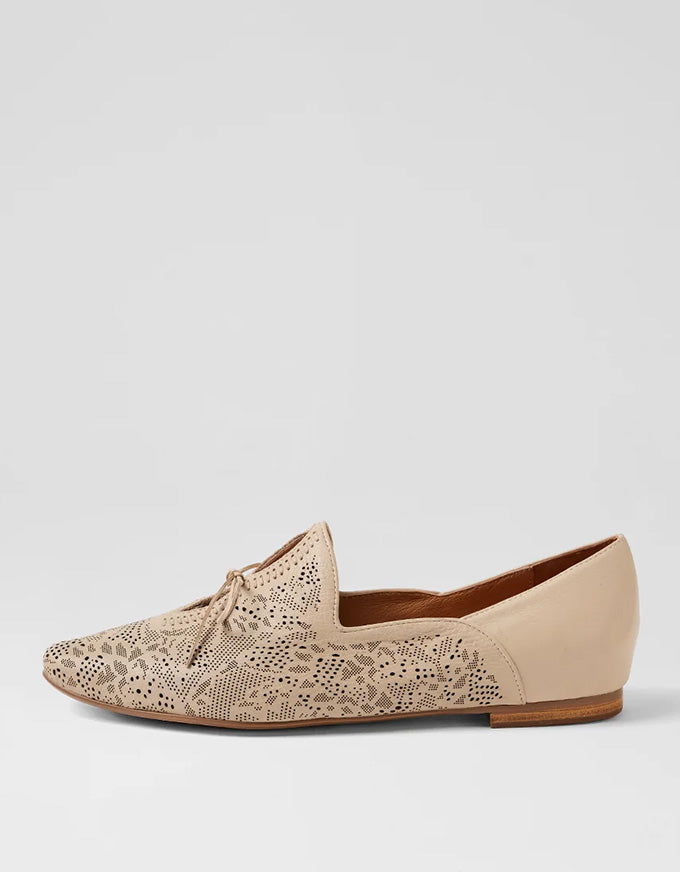 Simmona Flats Vanilla Leather