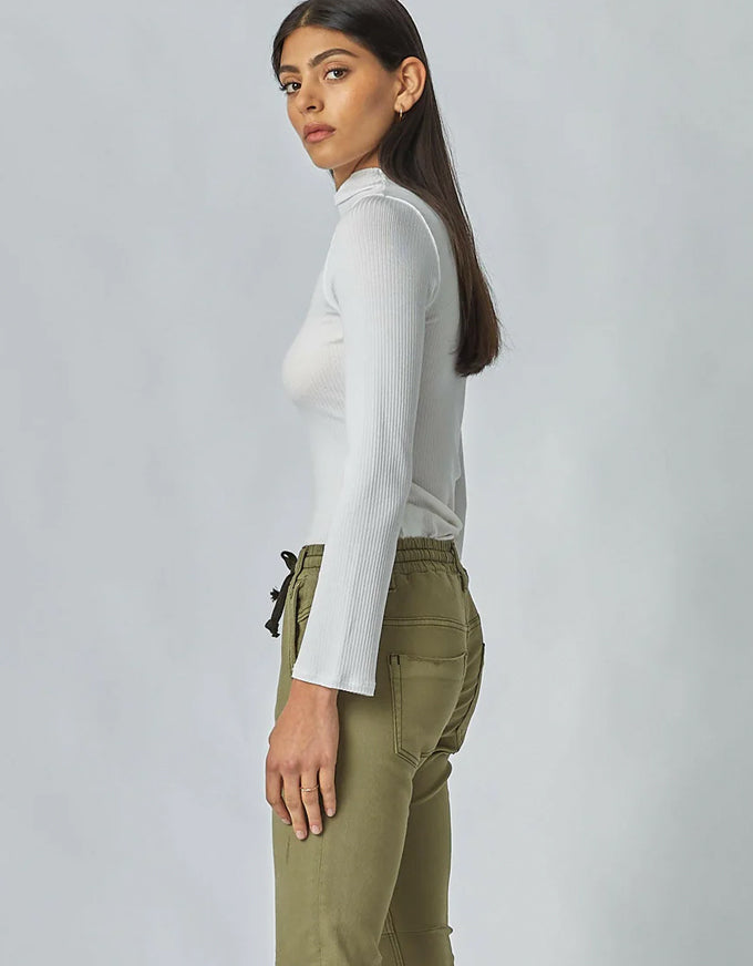 Wave High Neck Top Ivory