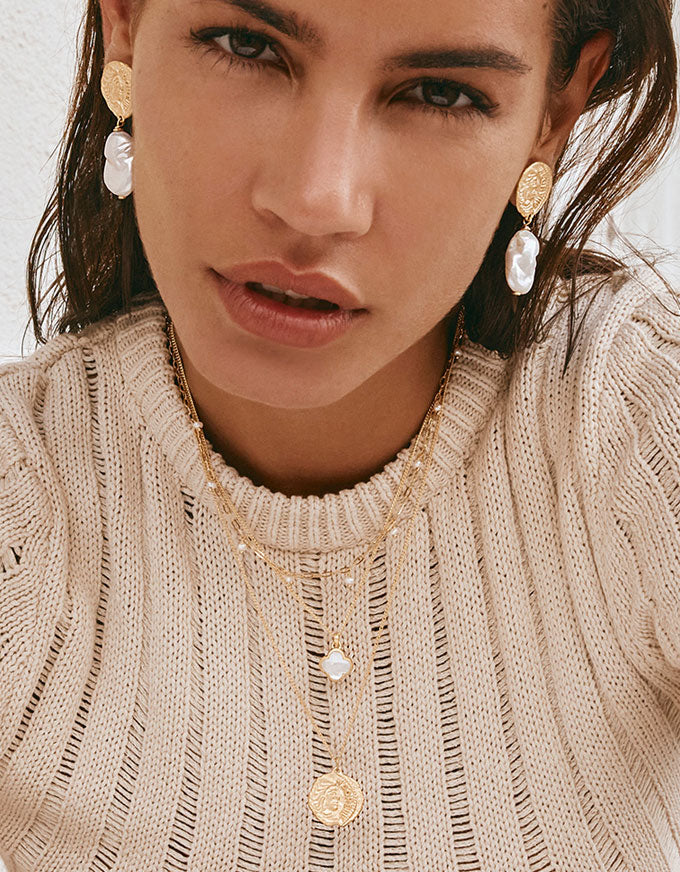 Adore Pendant Necklace Gold