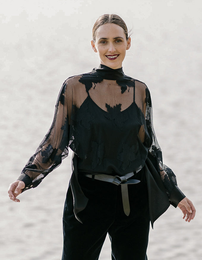 Alley Sheer Lace Blouse Black