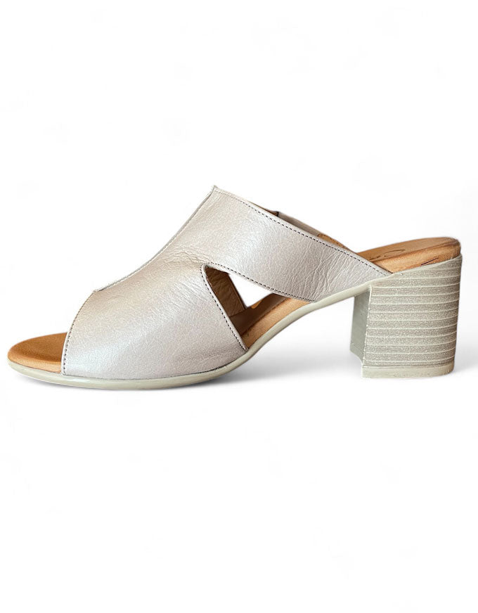 Eliska Heels Taupe Leather