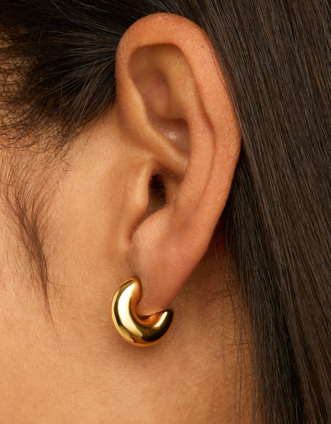 Moonbow Yellow Gold Stud Earring