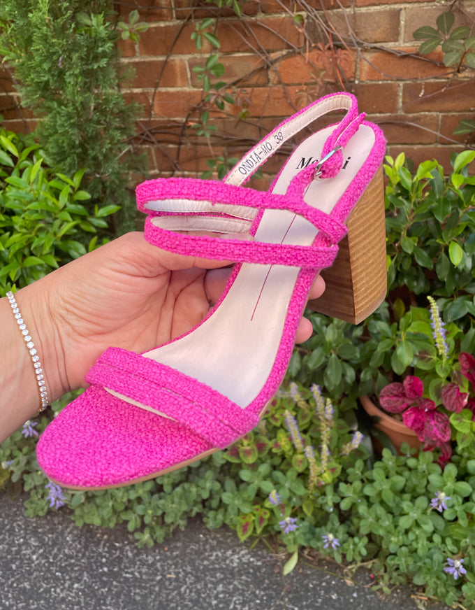 The stunning ONDIA Heels in Fuchsia weed, from Mollini.The stunning ONDIA Heels in Fuchsia Tweed, from Mollini.