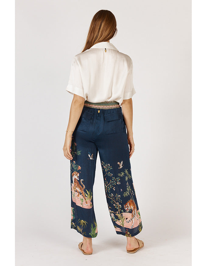 Machali Pant Navy